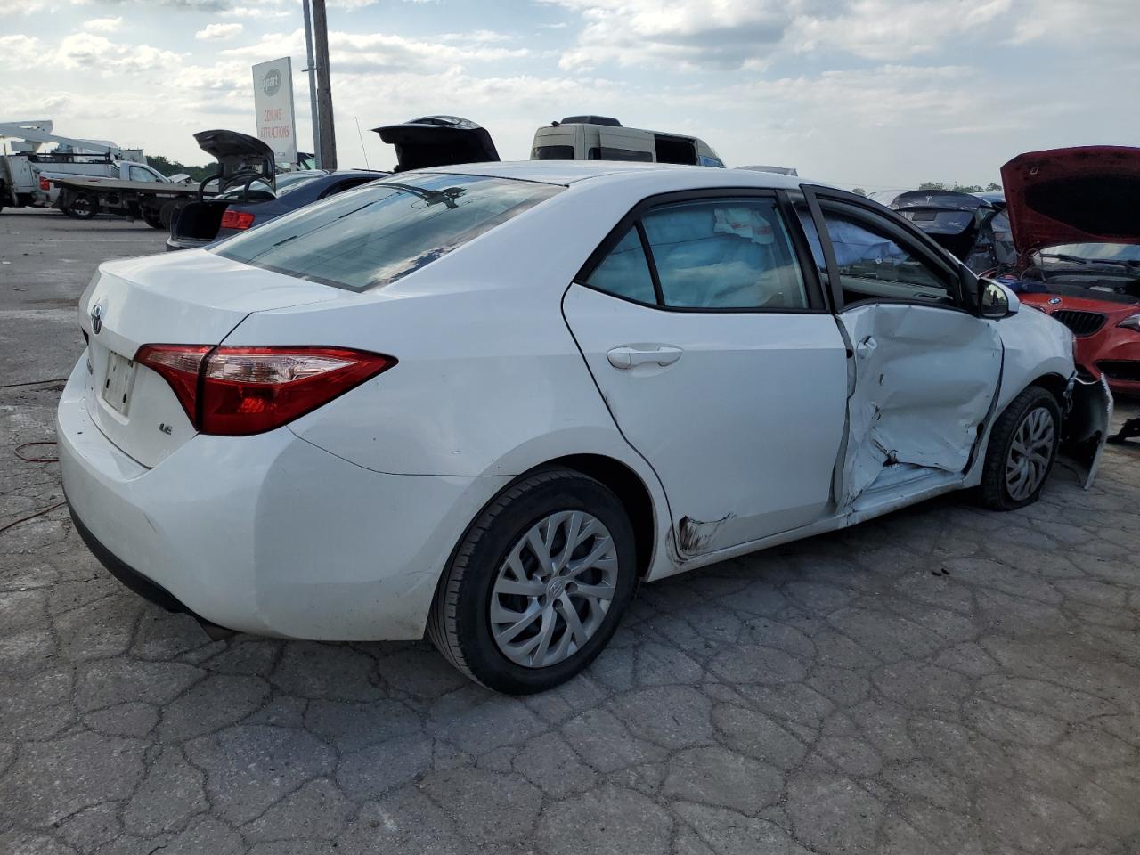 2017 Toyota Corolla L VIN: 5YFBURHEXHP574074 Lot: 51846583