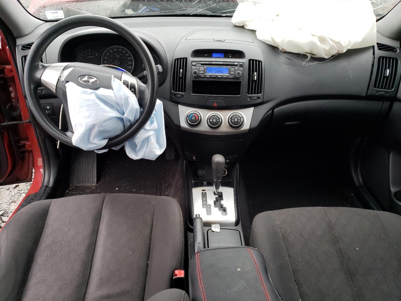 2010 Hyundai Elantra - Image 8