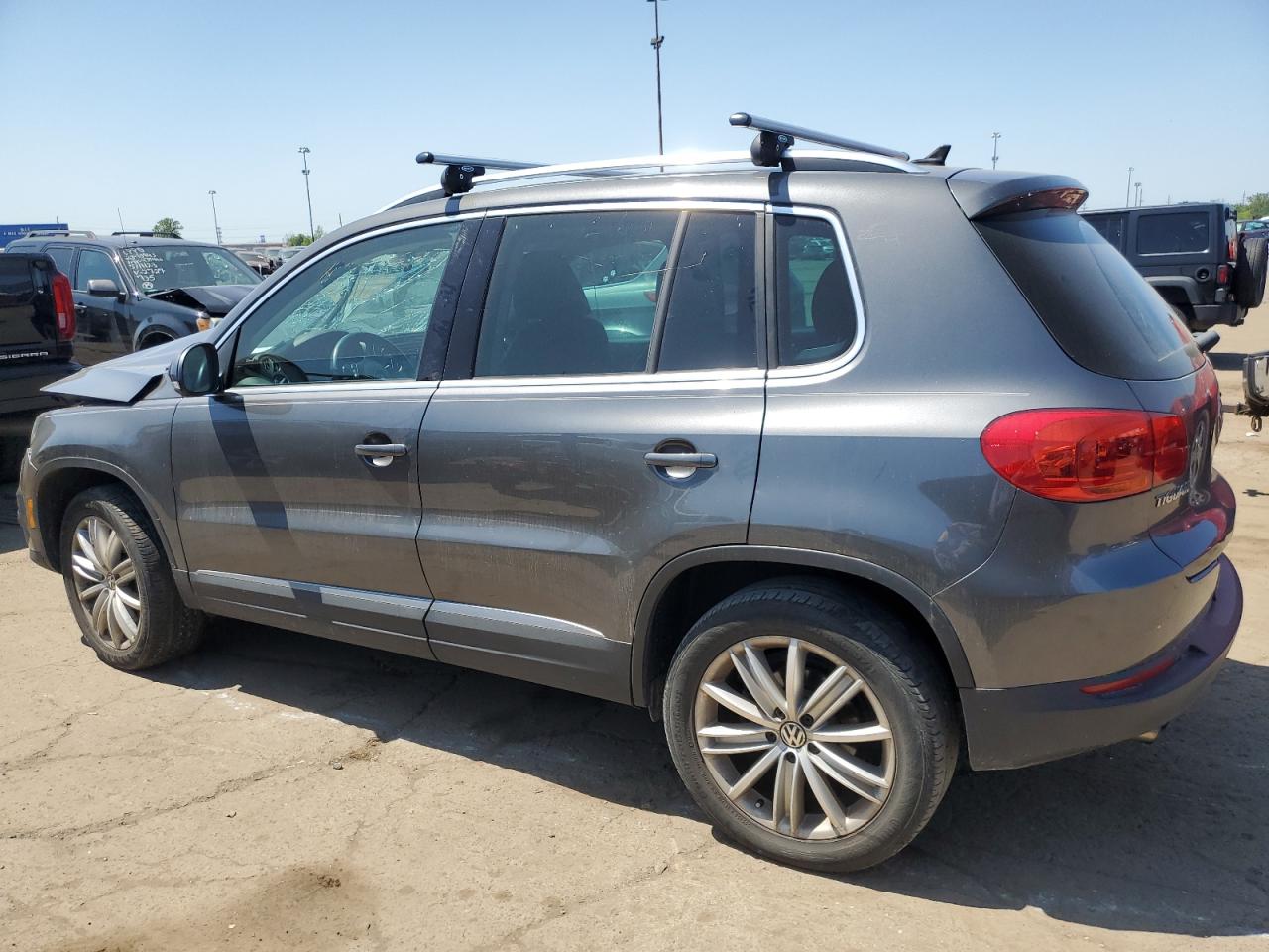 2013 Volkswagen Tiguan S VIN: WVGBV7AXXDW007406 Lot: 53743463