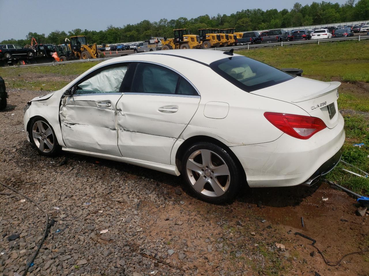 2015 Mercedes-Benz Cla 250 4Matic VIN: WDDSJ4GB3FN175221 Lot: 41989884