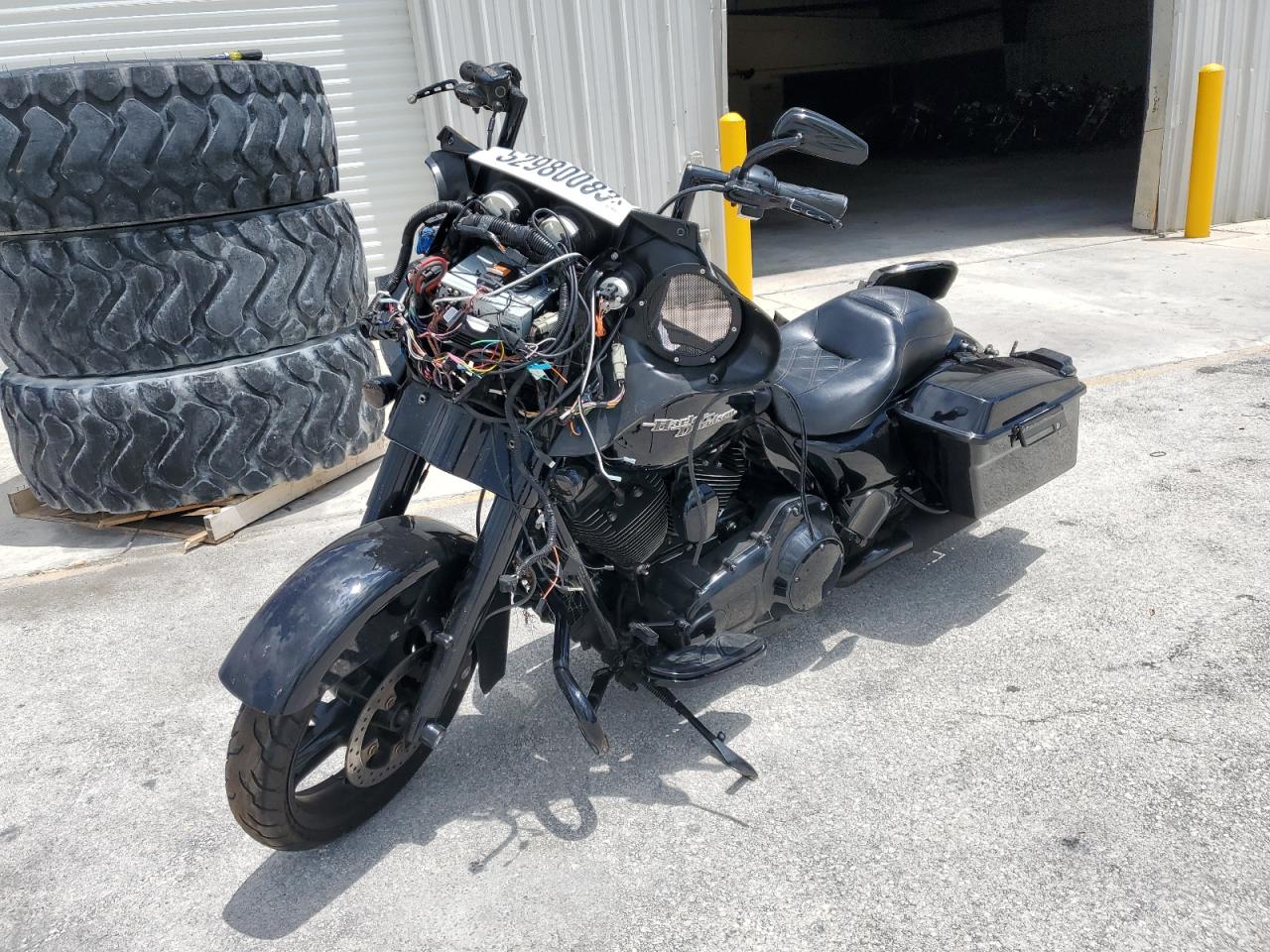 HARLEY-DAVIDSON FL 2011 VIN 1HD1KB413BB632400 фото 2