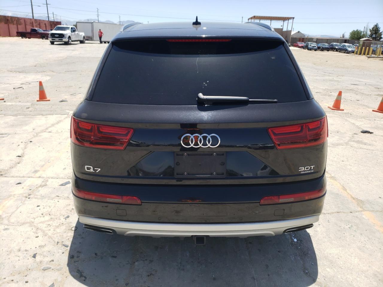 2018 Audi Q7 Premium Plus VIN: WA1LAAF72JD000588 Lot: 53376193