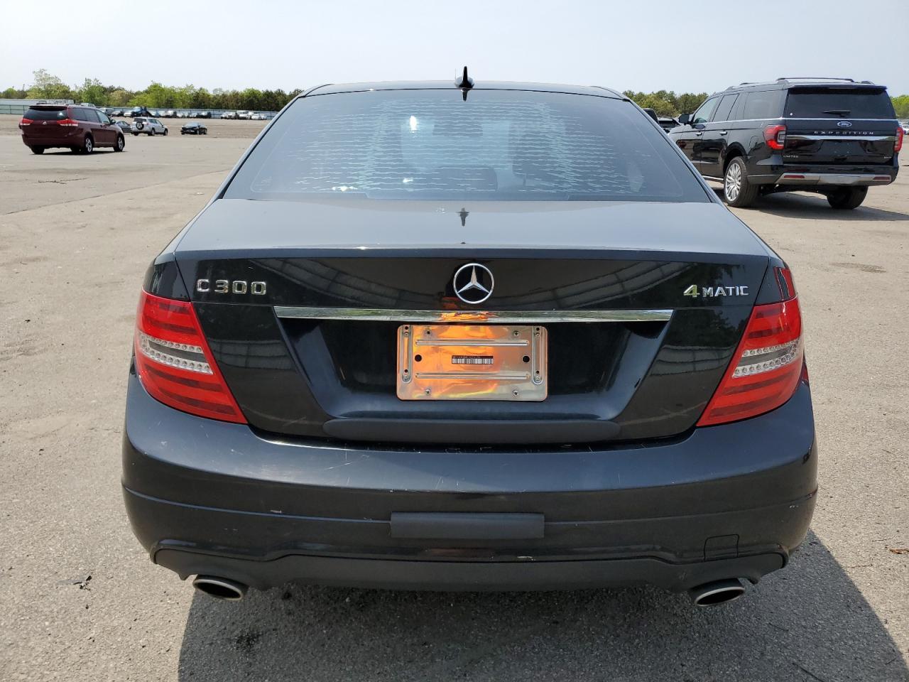 2012 Mercedes-Benz C 300 4Matic VIN: WDDGF8BB8CR229199 Lot: 39033774