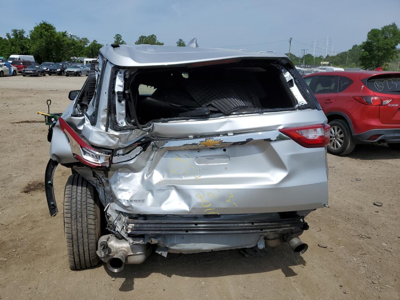 2019 Chevrolet Traverse Ls VIN: 1GNERFKW8KJ281906 Lot: 52278923