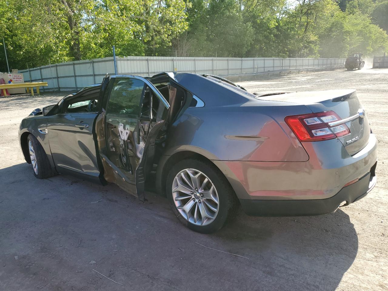 2013 Ford Taurus Limited VIN: 1FAHP2F89DG138775 Lot: 53697293