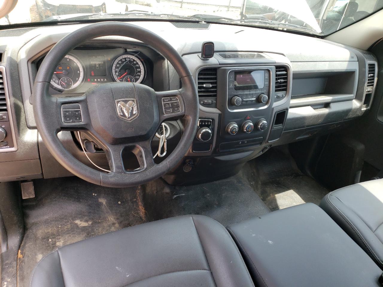 2019 Ram 1500 Classic Tradesman VIN: 3C6JR6DT6KG635991 Lot: 61386984