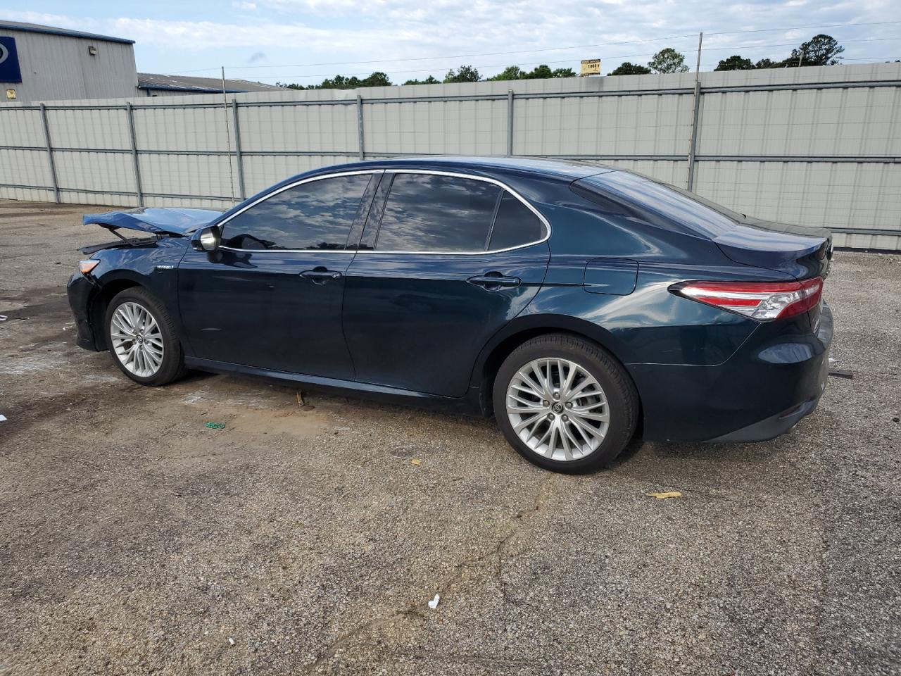 4T1B21HK6JU508980 2018 TOYOTA CAMRY - Image 2