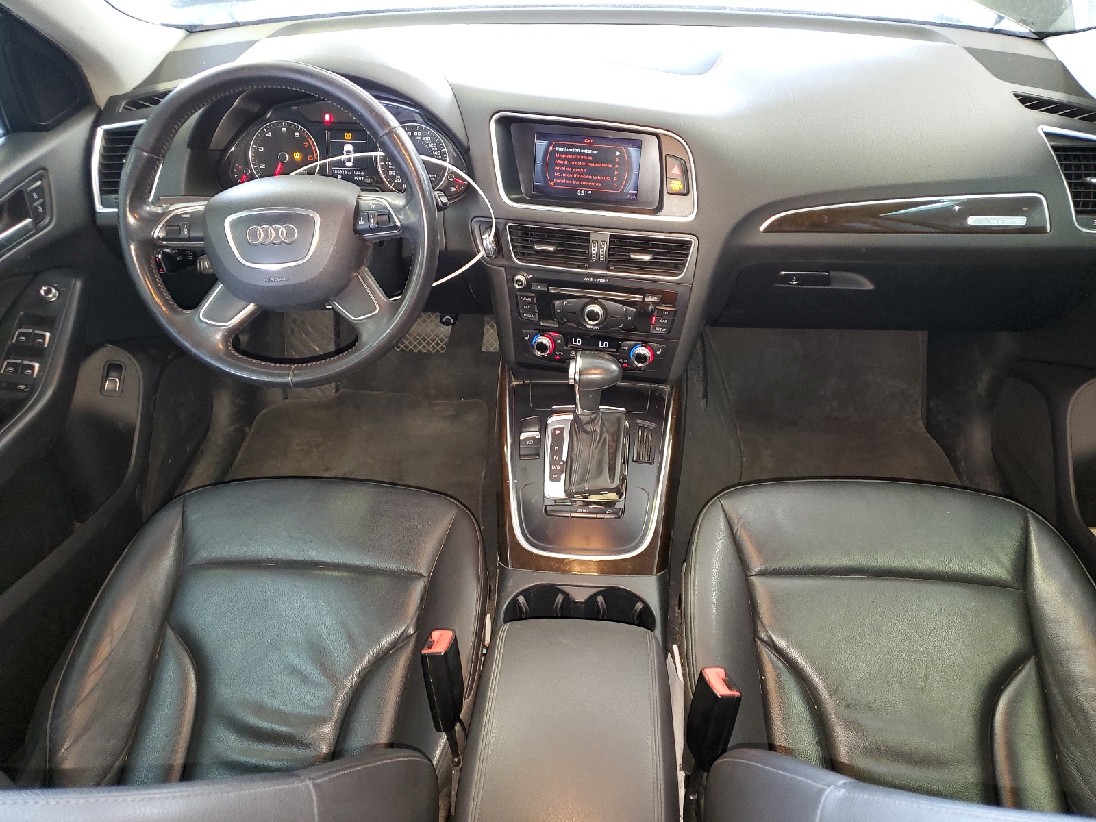 WA1CFBFP9EA086299 2014 Audi Q5 Premium