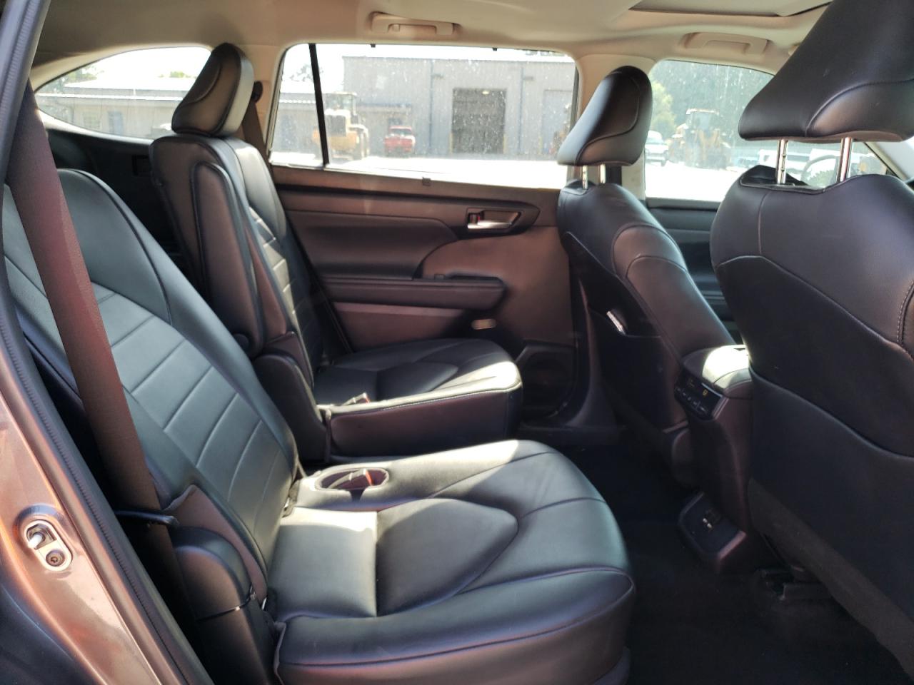 2021 Toyota Highlander Xle VIN: 5TDGZRBH1MS141187 Lot: 55095714