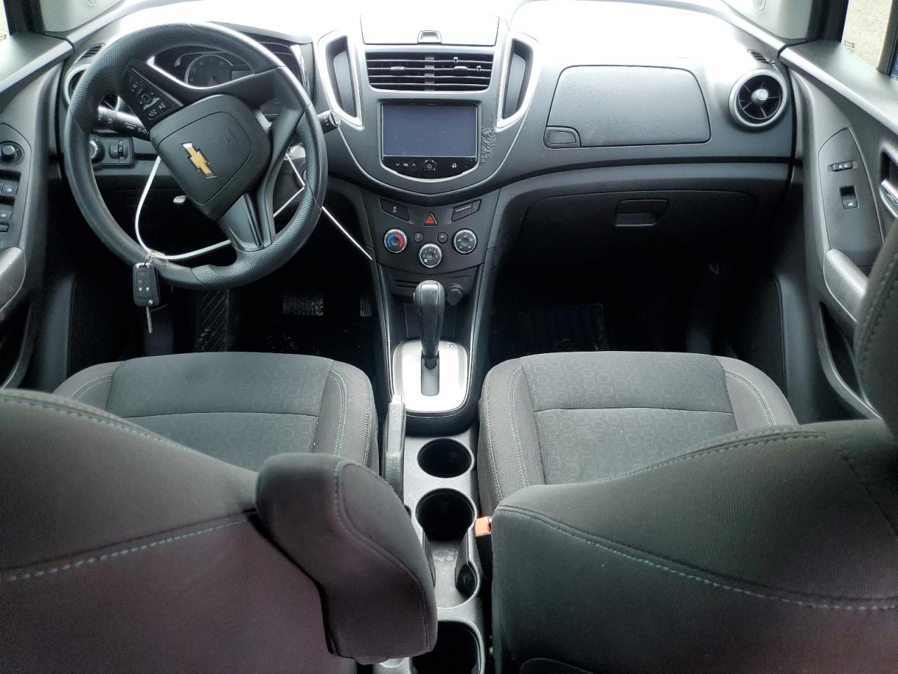 2016 Chevrolet Trax Ls VIN: KL7CJKSB6GB647826 Lot: 53676044