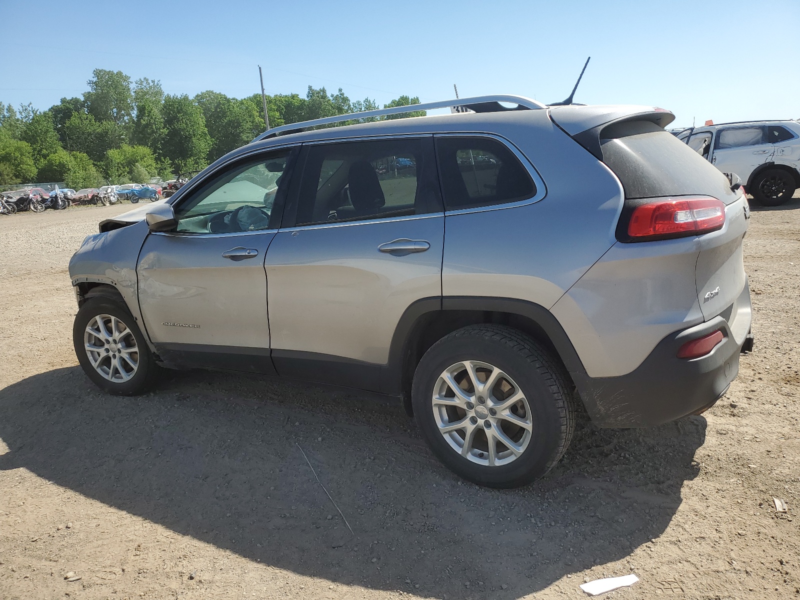 1C4PJMCB3FW653704 2015 Jeep Cherokee Latitude