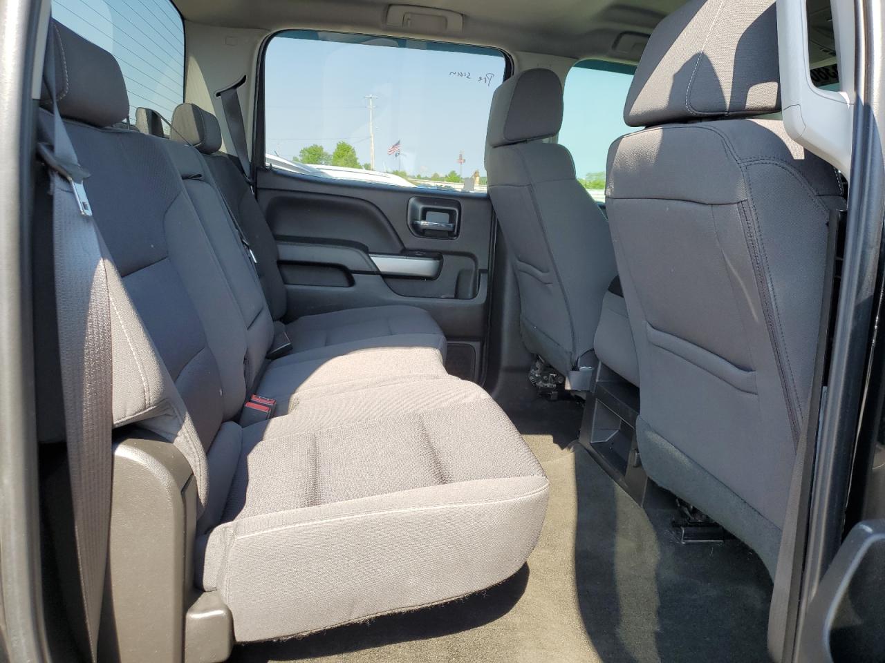 2018 Chevrolet Silverado K1500 Lt VIN: 1GCUKREC5JF157377 Lot: 53803384