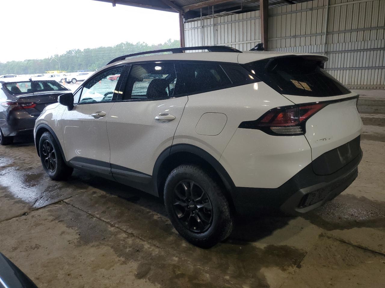 2023 Kia Sportage - Image 2