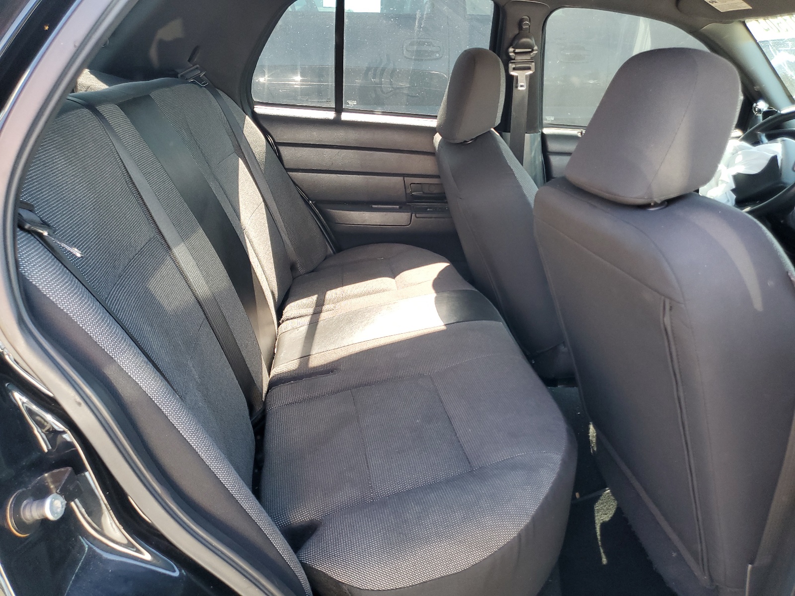 2FAHP71W57X159883 2007 Ford Crown Victoria Police Interceptor