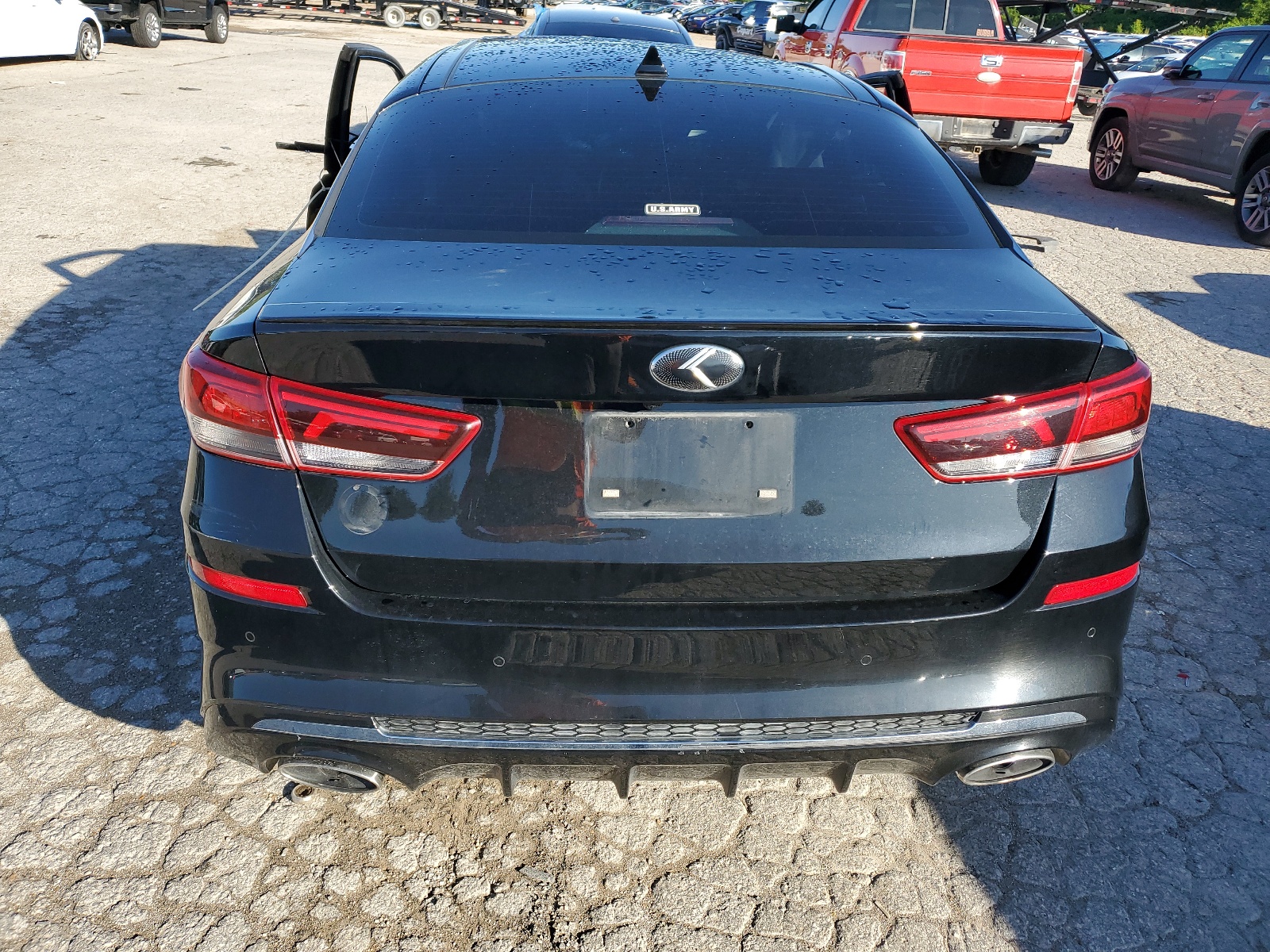 5XXGT4L3XKG368318 2019 Kia Optima Lx