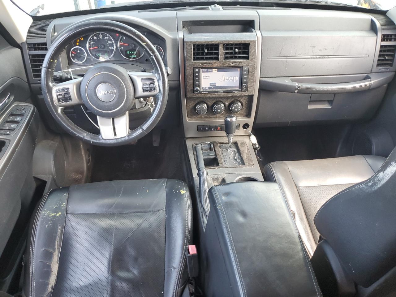 2012 Jeep Liberty (North America) - Image 8