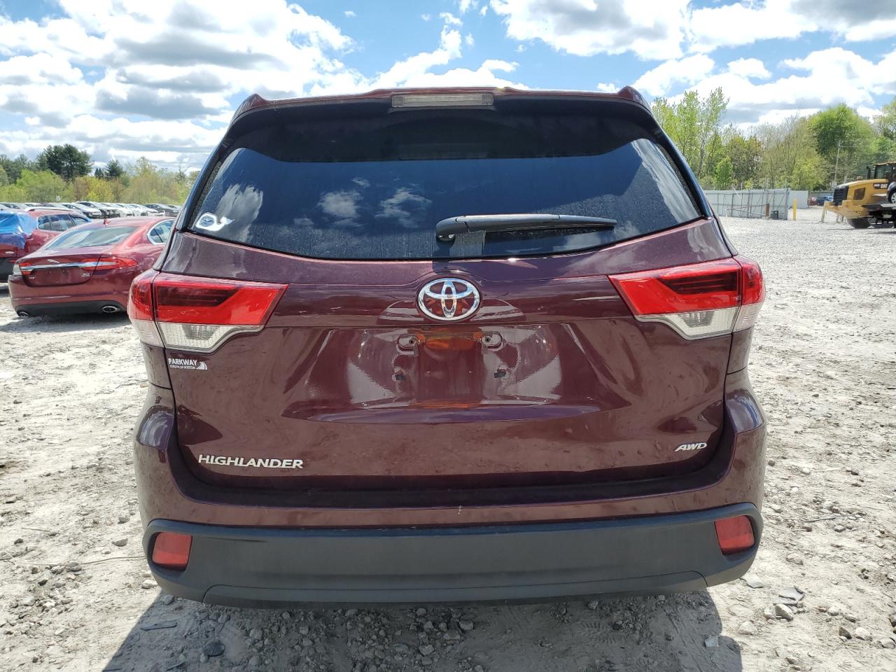 2019 Toyota Highlander Le VIN: 5TDBZRFH9KS948591 Lot: 54128254