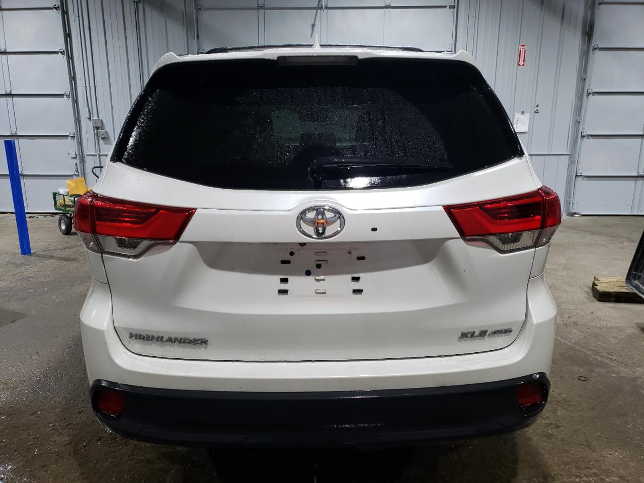 2018 Toyota Highlander Se VIN: 5TDJZRFH3JS524902 Lot: 55459304