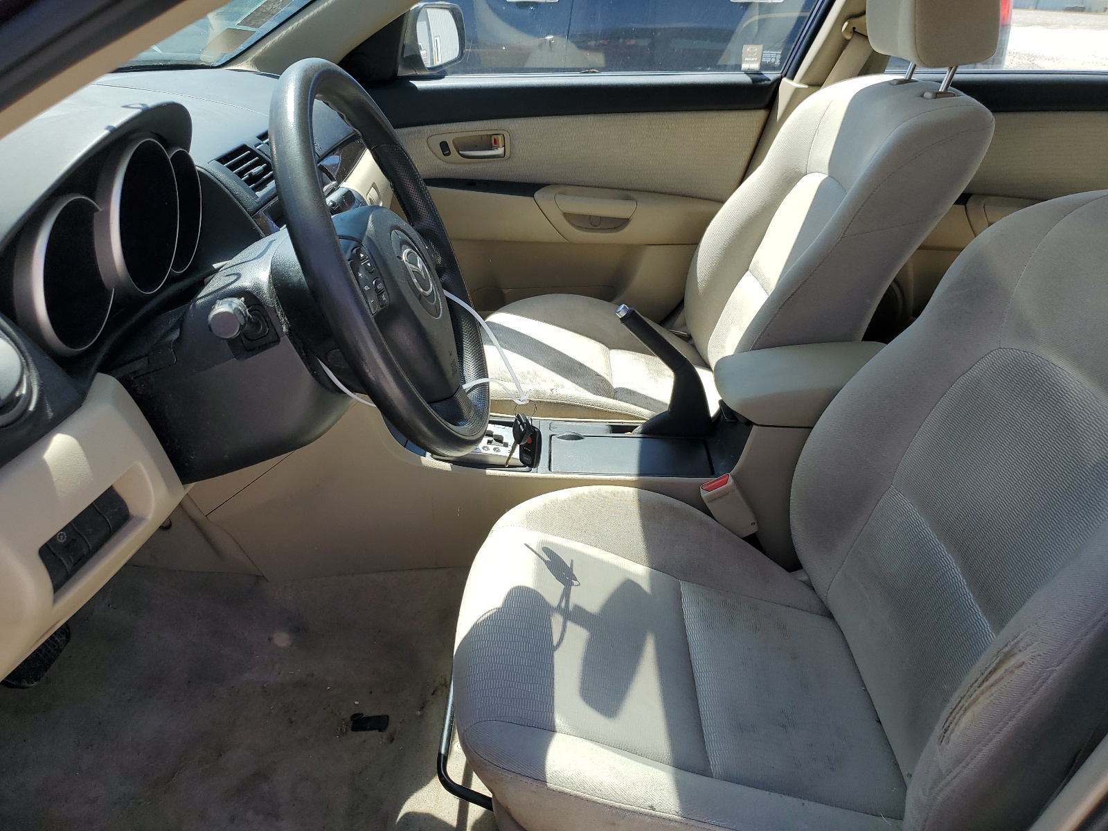 JM1BK12F471727284 2007 Mazda 3 I