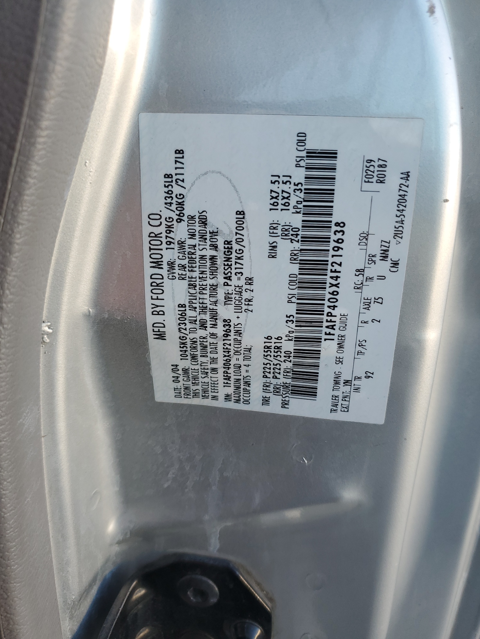 1FAFP406X4F219638 2004 Ford Mustang