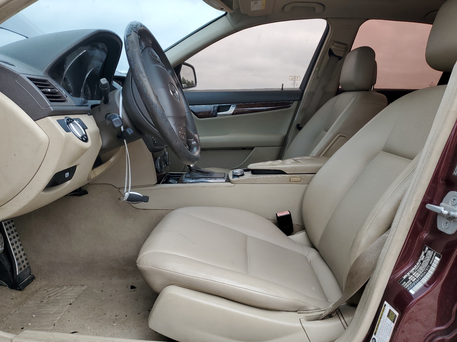 WDDGF54X29R067876 2009 Mercedes-Benz C 300