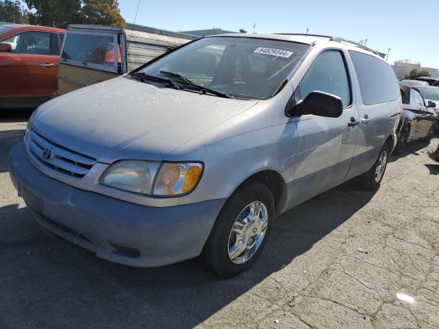 2003 Toyota Sienna Le