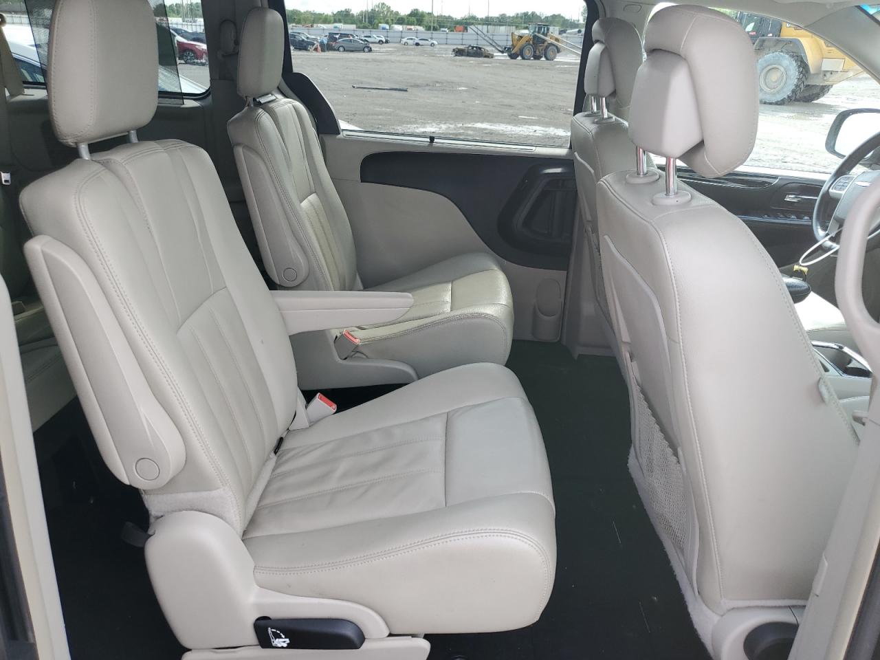 2015 Chrysler Town & Country Touring VIN: 2C4RC1BG4FR620847 Lot: 53670254