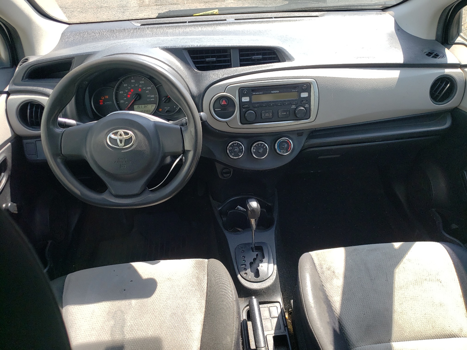 JTDJTUD31CD505128 2012 Toyota Yaris