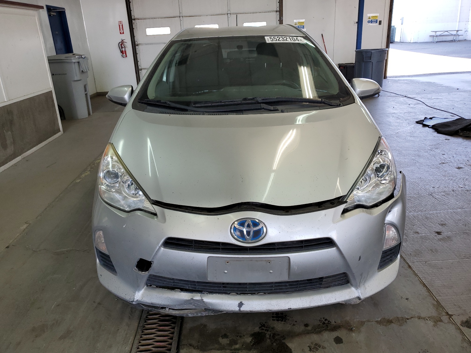 2014 Toyota Prius C vin: JTDKDTB31E1562321