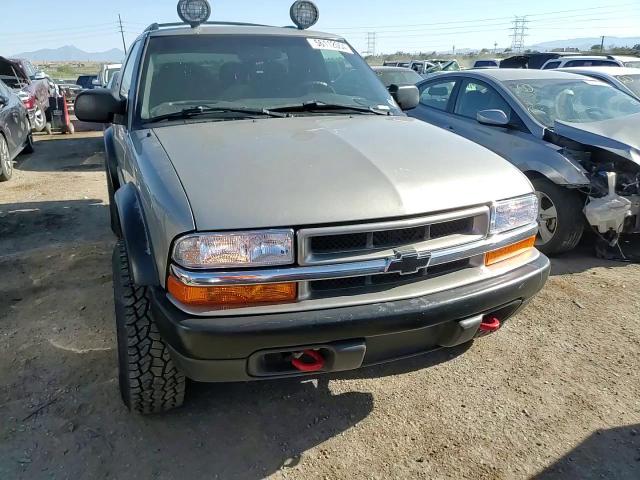 2000 Chevrolet Blazer VIN: 1GNCT18W1YK281655 Lot: 56112054