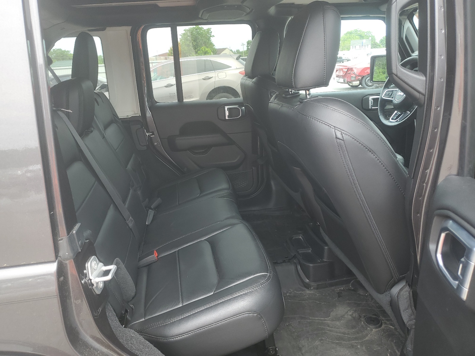 1C4HJXEN0MW667778 2021 Jeep Wrangler Unlimited Sahara