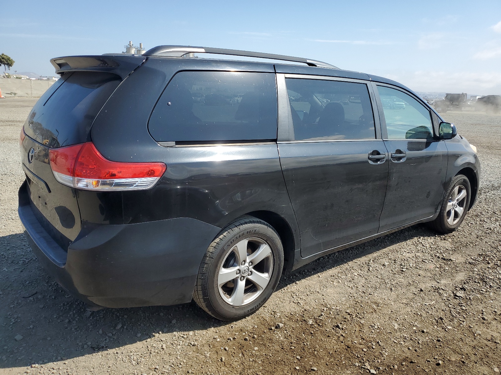 2014 Toyota Sienna Le vin: 5TDKK3DC5ES480601