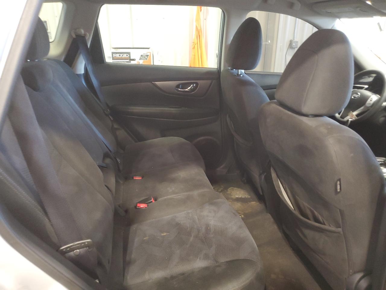 2015 Nissan Rogue S VIN: KNMAT2MV5FP503567 Lot: 53270344