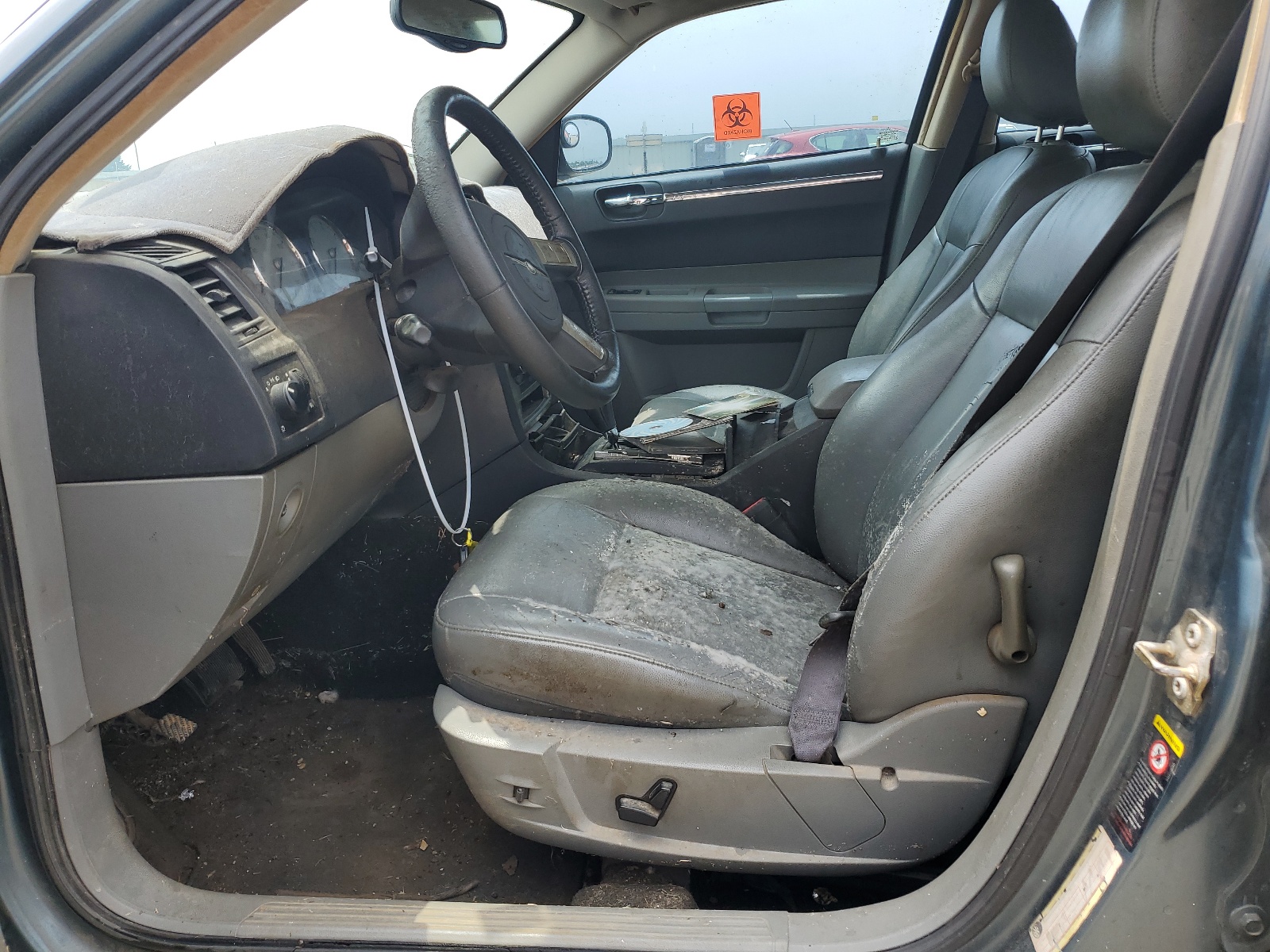 2C3AA53G65H504096 2005 Chrysler 300 Touring