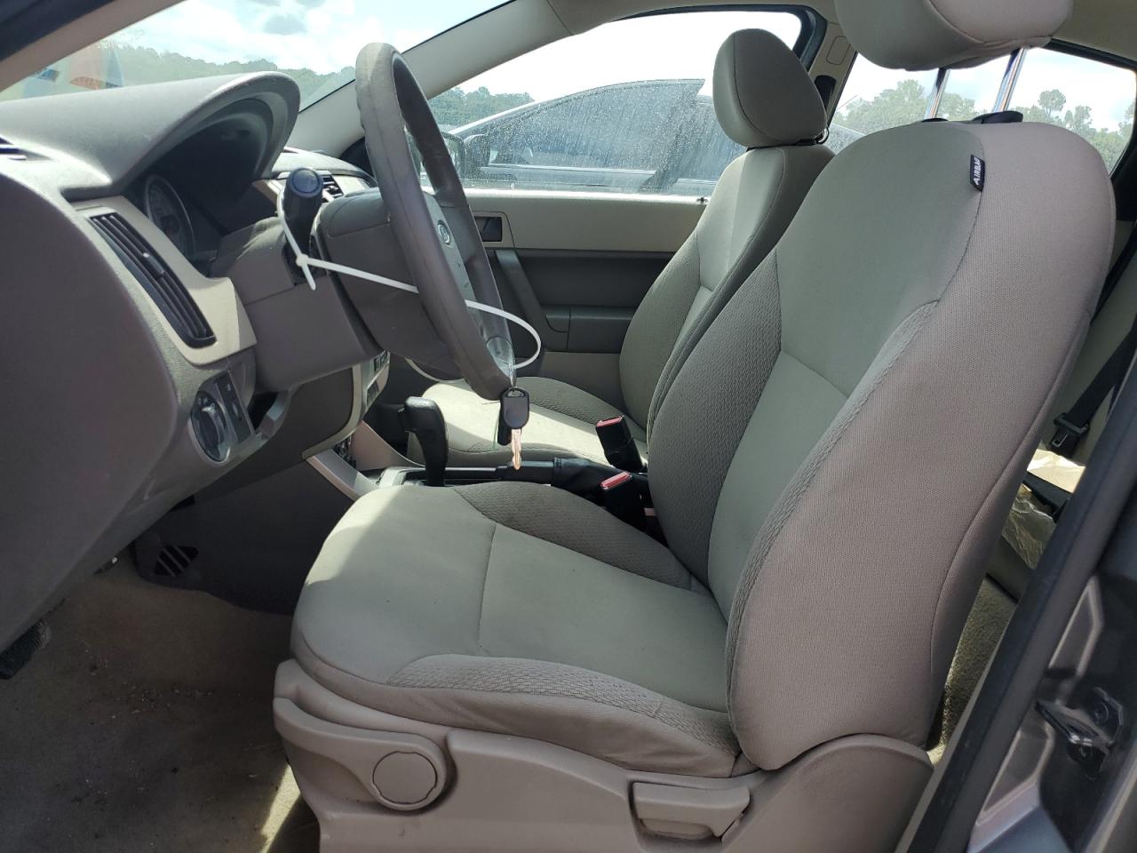 2010 Ford Focus S VIN: 1FAHP3EN7AW148090 Lot: 56068104