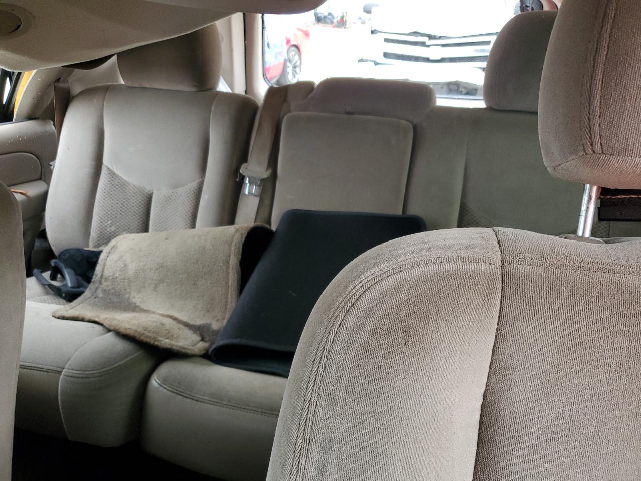 2005 Chevrolet Tahoe C1500 VIN: 1GNEC13T05R195858 Lot: 54932494