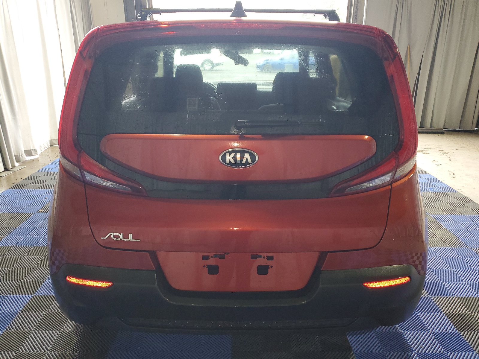 KNDJ23AU9L7118576 2020 Kia Soul Lx