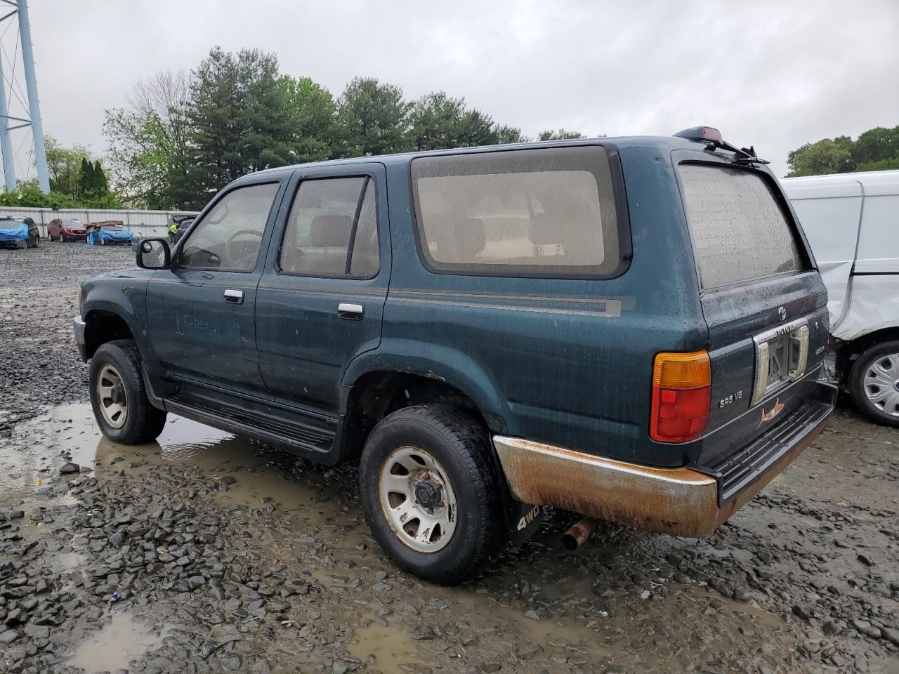 1995 Toyota 4Runner - Image 2