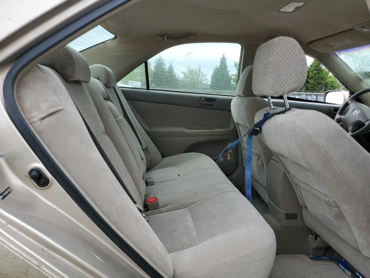 2004 Toyota Camry Le VIN: 4T1BE32KX4U819165 Lot: 55510824