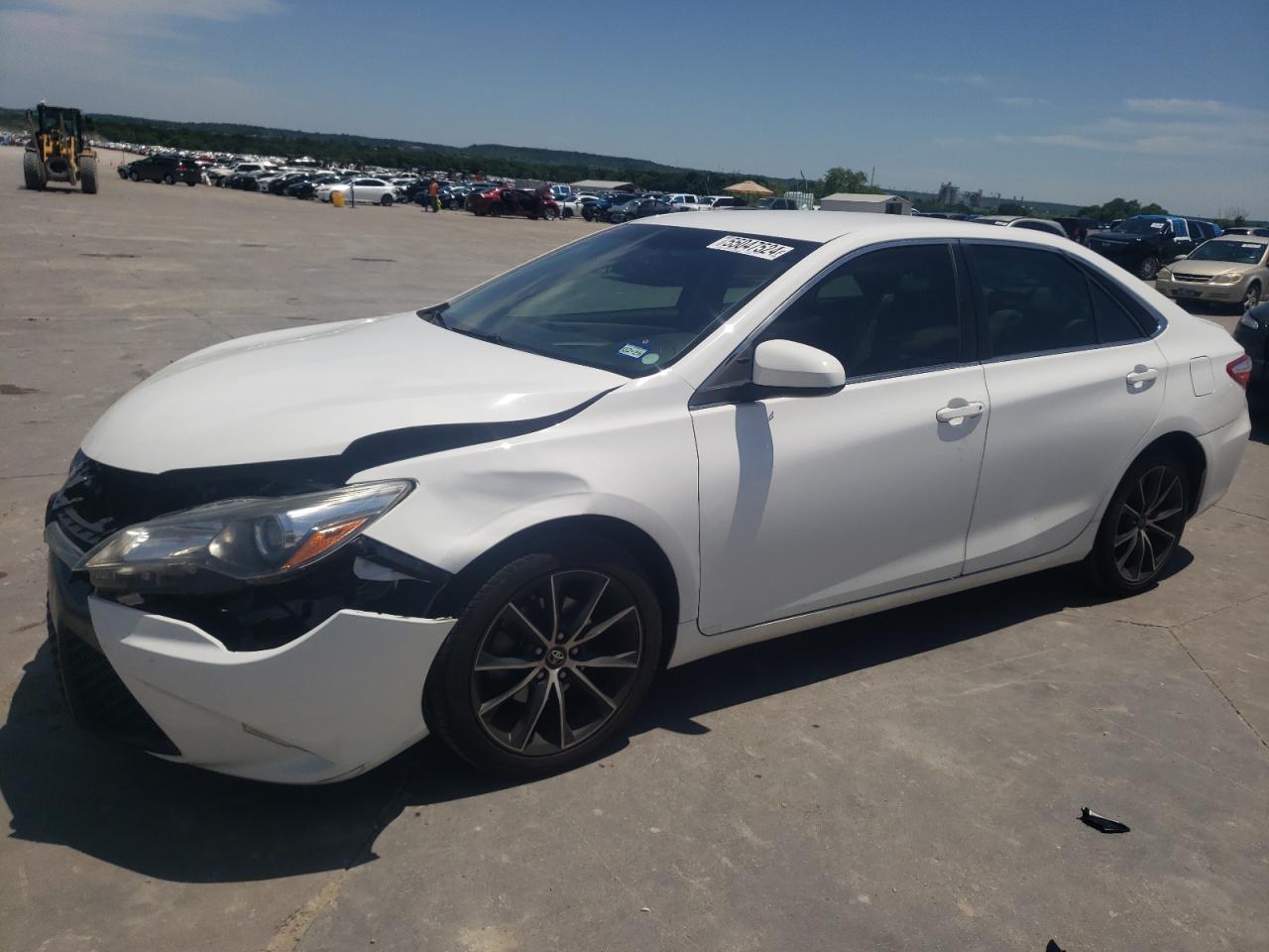 4T1BF1FK4HU437358 2017 TOYOTA CAMRY - Image 1