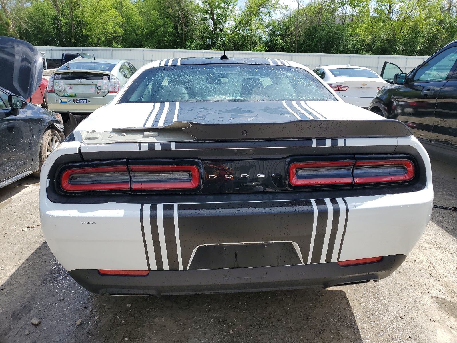 2C3CDZBT3GH153611 2016 Dodge Challenger R/T