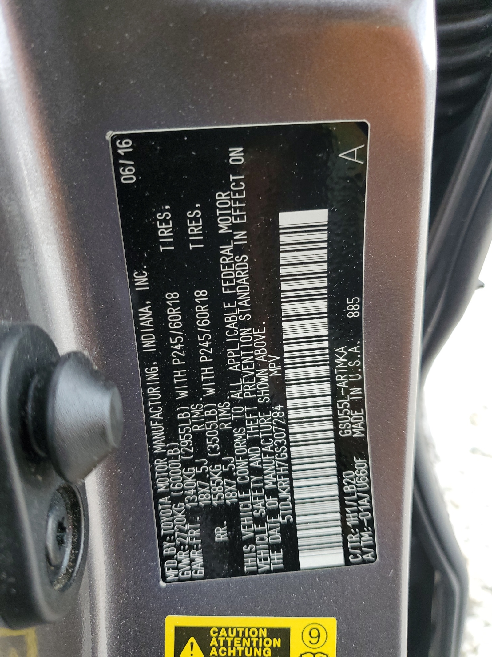 5TDJKRFH7GS307284 2016 Toyota Highlander Xle