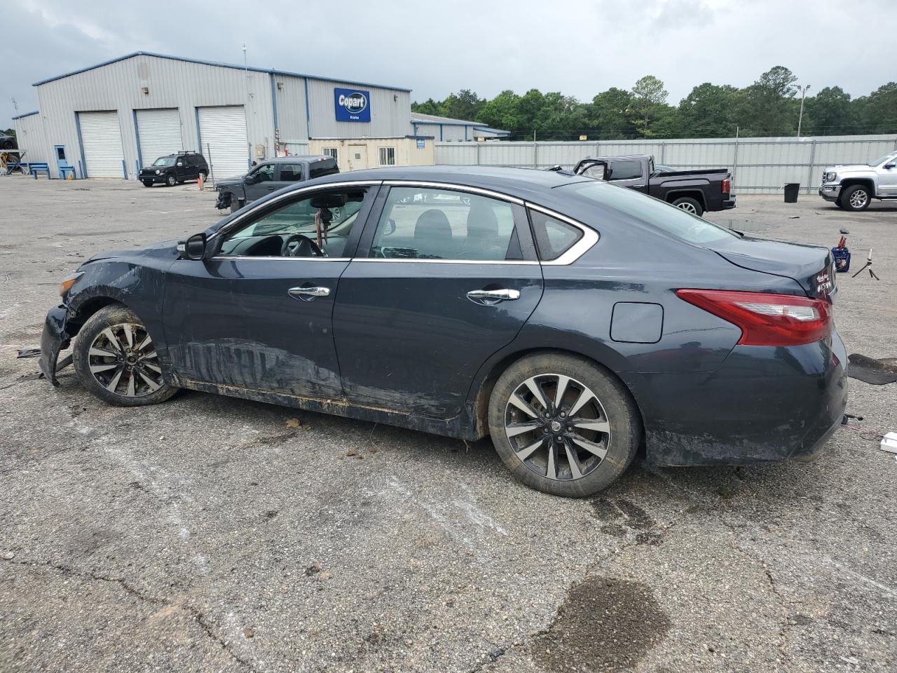 1N4AL3AP0JC183642 2018 NISSAN ALTIMA - Image 2