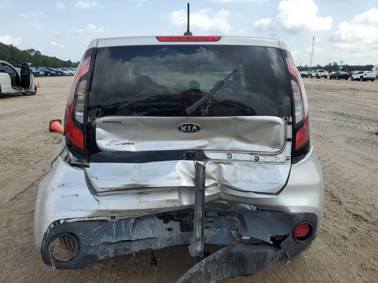 2018 Kia Soul VIN: KNDJN2A27J7587422 Lot: 56884634