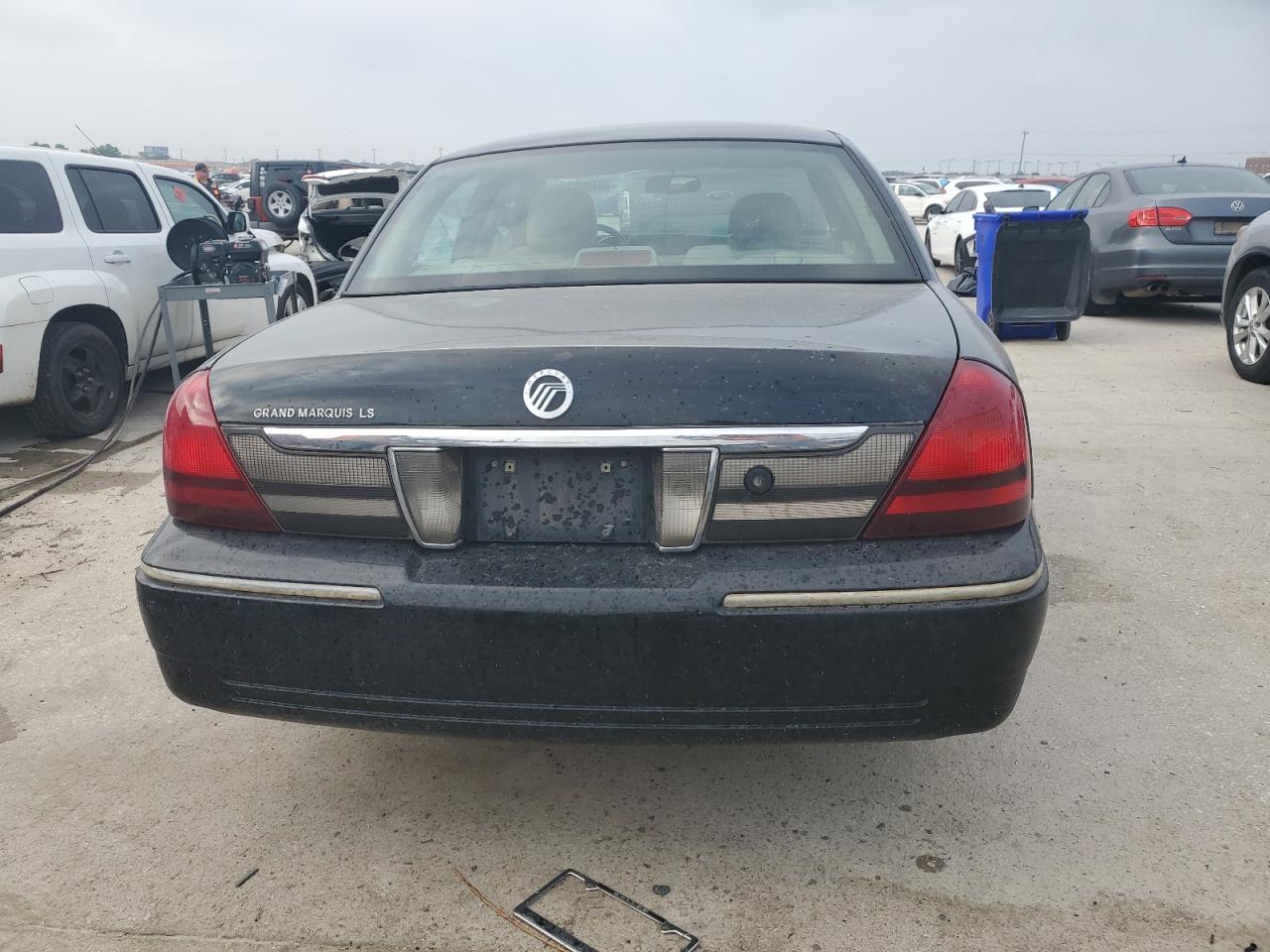 2MEBM7FV2AX621895 2010 Mercury Grand Marquis Ls