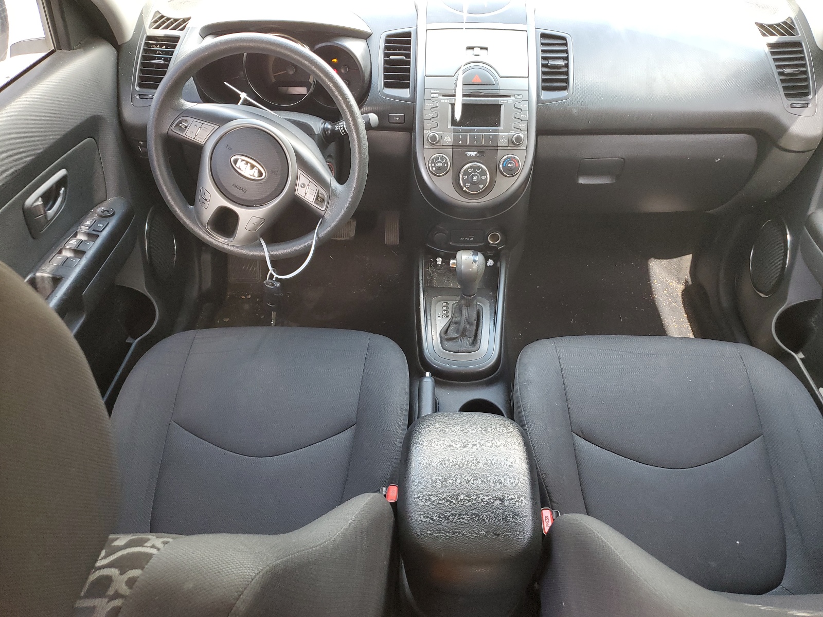 KNDJT2A21B7300809 2011 Kia Soul +