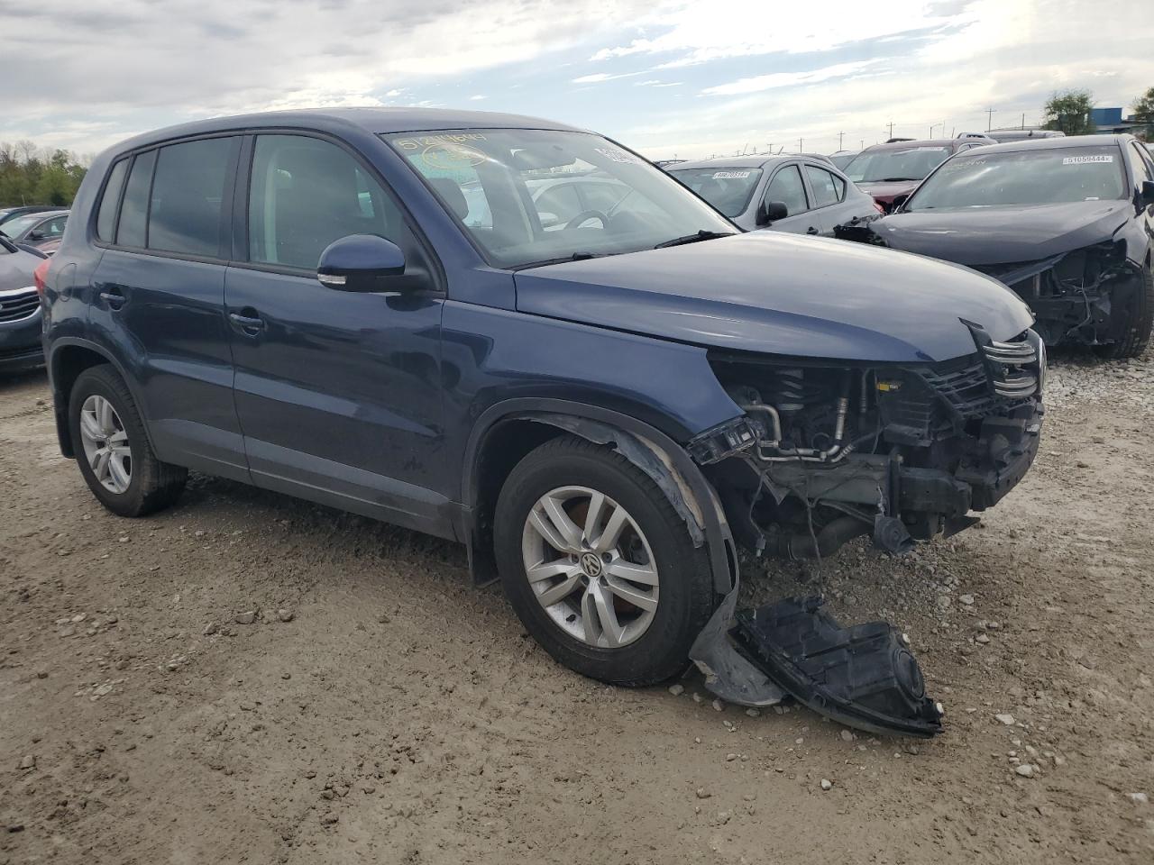 WVGBV7AX1DW551180 2013 Volkswagen Tiguan S