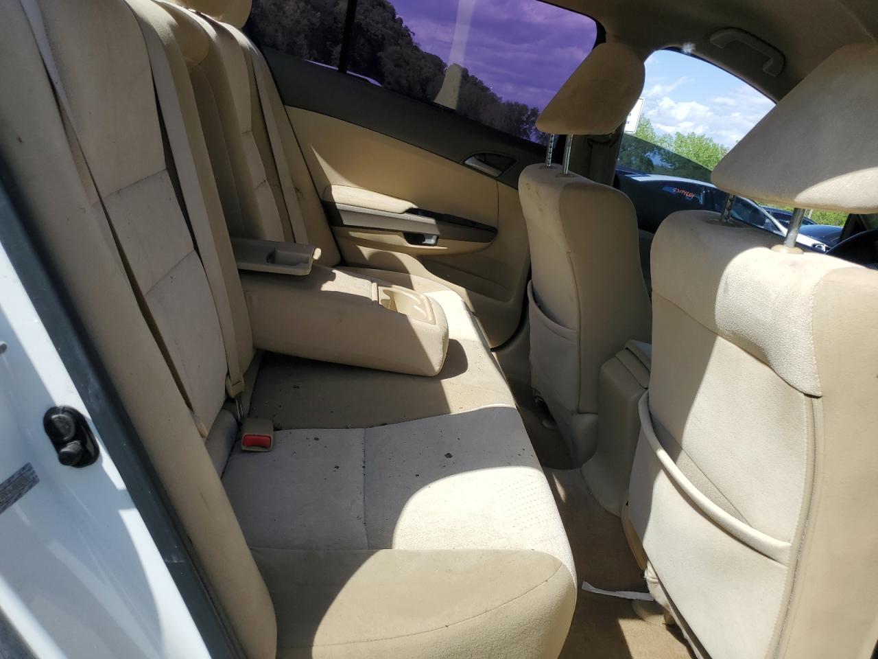 2010 Honda Accord Lxp VIN: 1HGCP2F46AA083588 Lot: 53997034