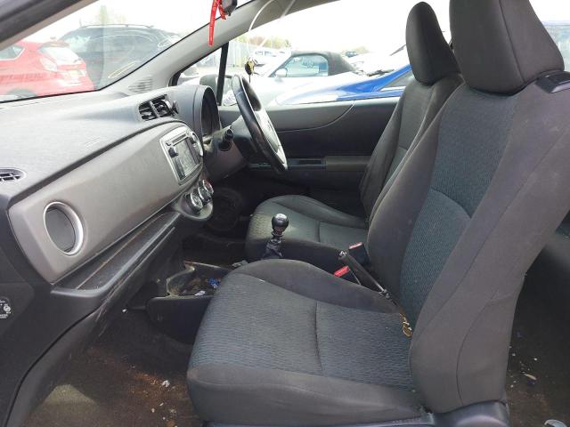 2012 TOYOTA YARIS TR V