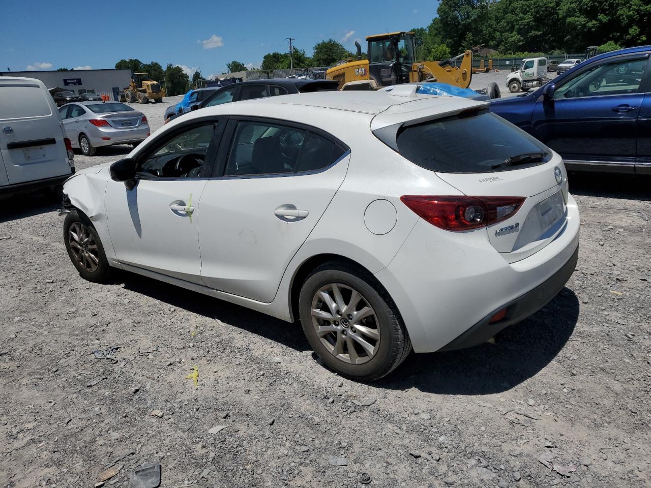 3MZBM1N7XGM275856 2016 MAZDA 3 - Image 2